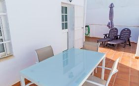RentalSevilla Luminoso apartamento con terraza a orillas del río